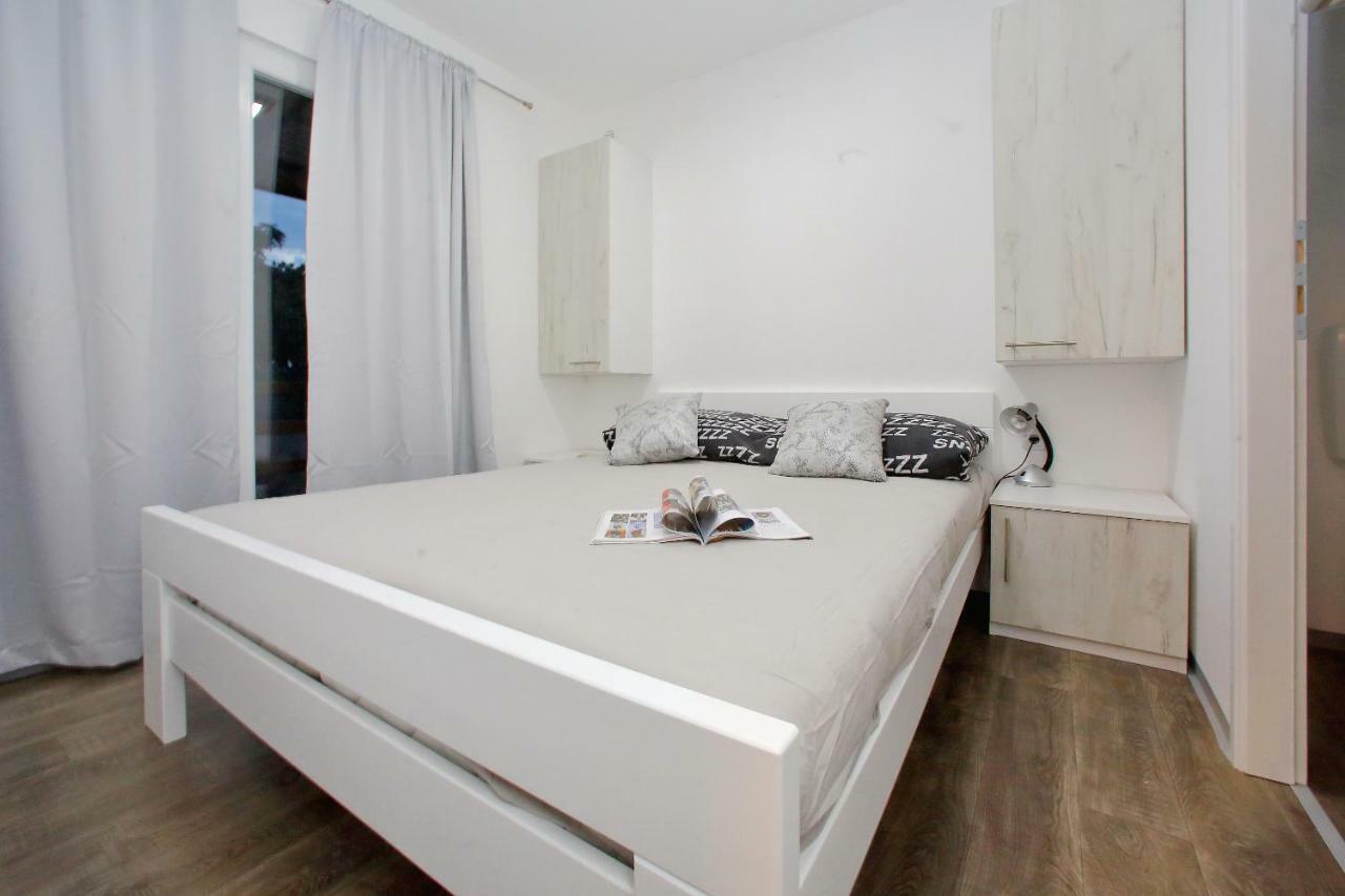 Mobile Homes Olive And Sea Bibinje Zewnętrze zdjęcie