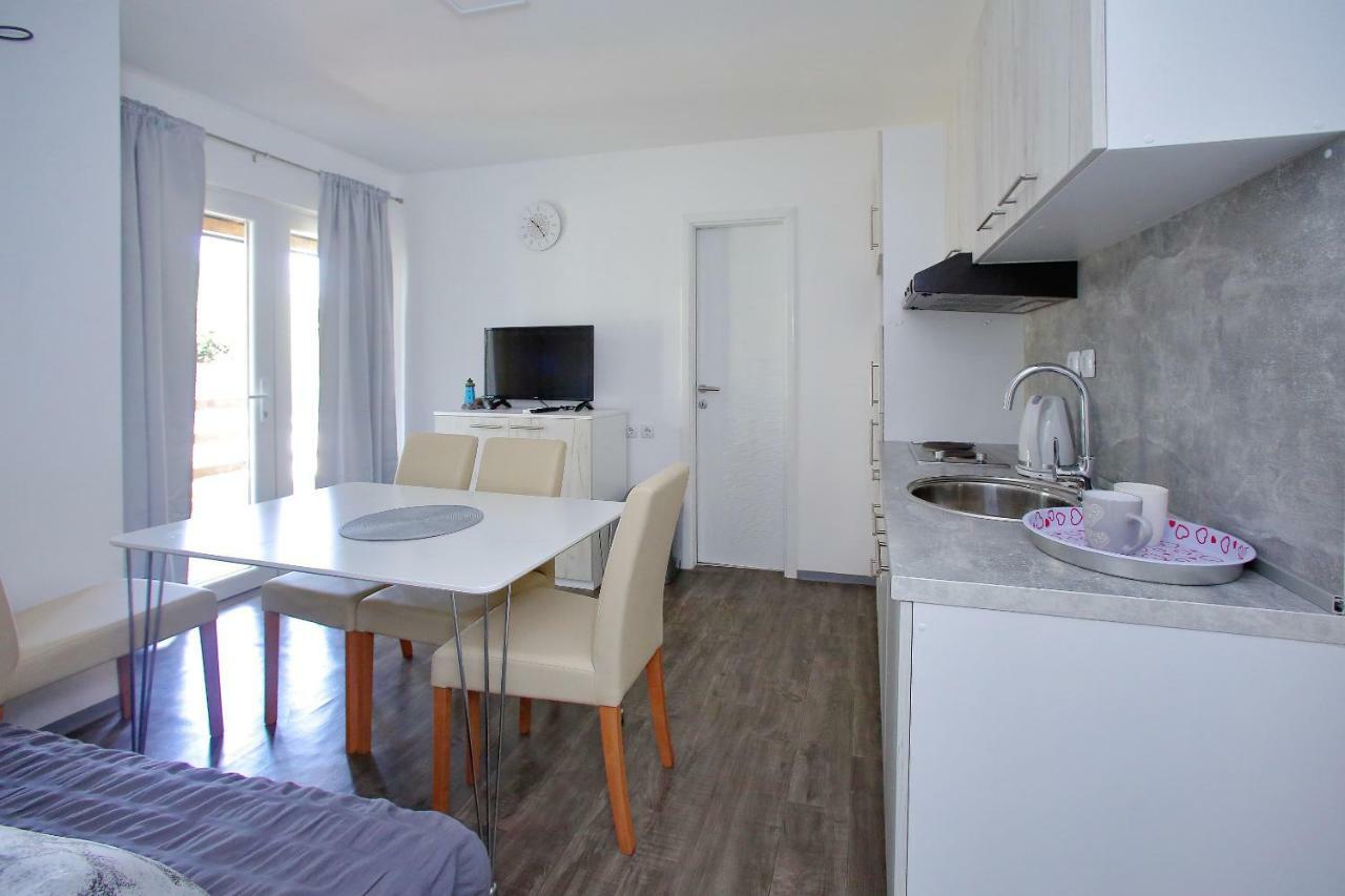 Mobile Homes Olive And Sea Bibinje Zewnętrze zdjęcie